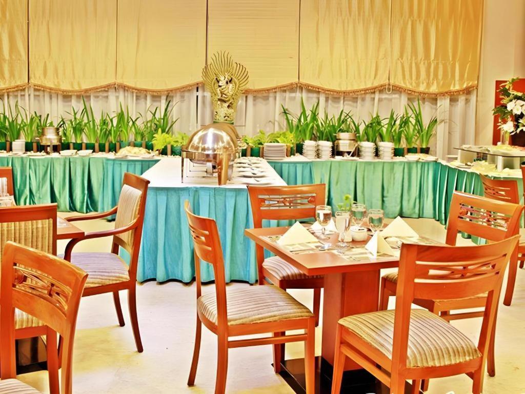Hotel Bintang Wisata Mandiri Jakarta Exterior photo