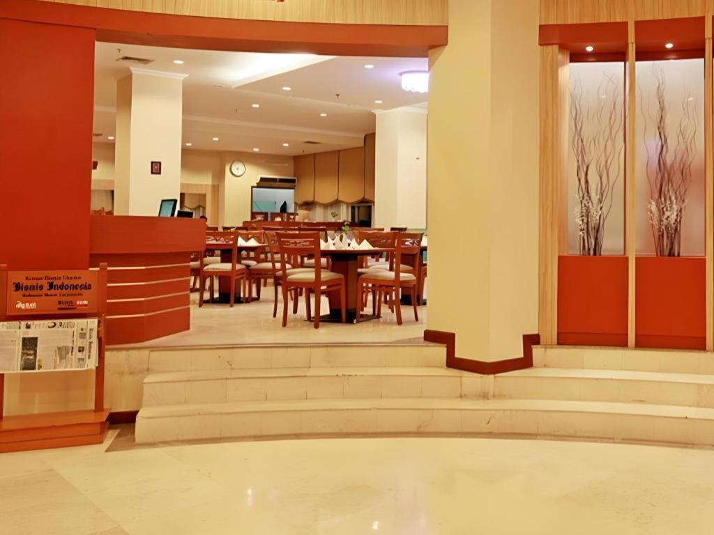 Hotel Bintang Wisata Mandiri Jakarta Exterior photo