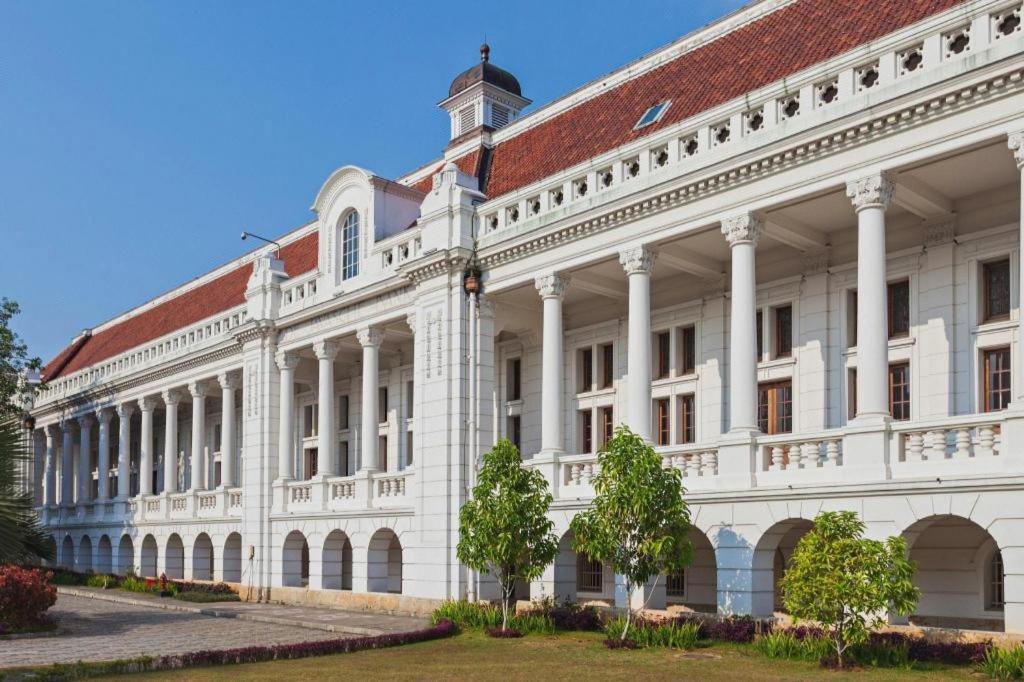 Hotel Bintang Wisata Mandiri Jakarta Exterior photo
